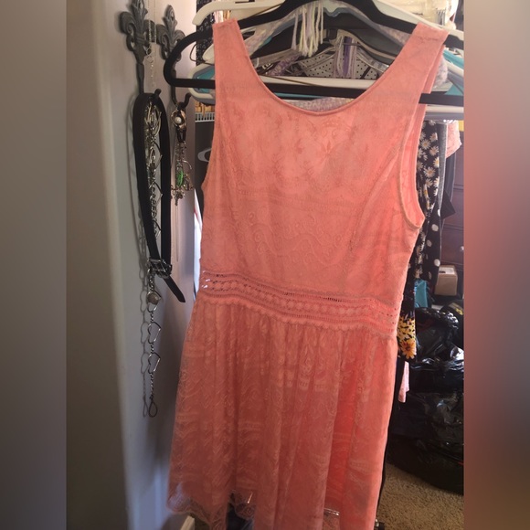 Pink alter dress with transparent lace midsection - Picture 4 of 4